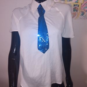 Button in the back blouse